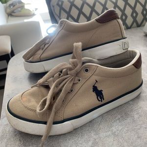 Girls polo sneakers.